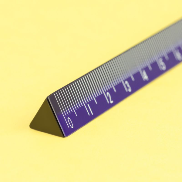 Regle Milan triangular 15cm